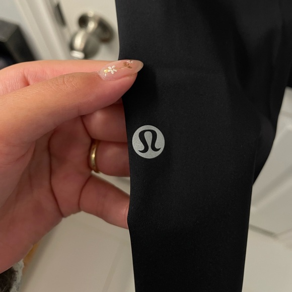 Lululemon Fast and Free Crop - Picture 7 of 7